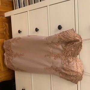 Beautiful floral dress!